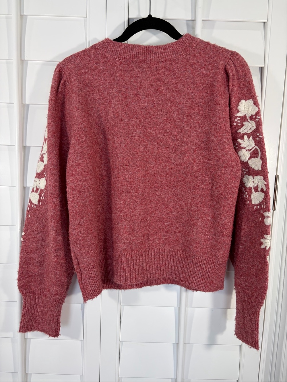 Cynthia Rowley Dusty Rose Crewneck Sweater - White Floral Sleeve Embroidery (L) - Picture 3 of 7